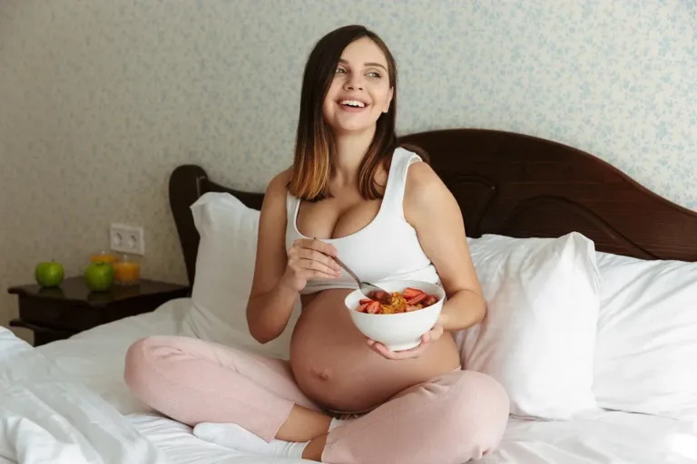 How to Eat Healthy at 7 Weeks Pregnant?